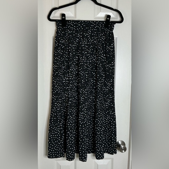 Vintage 90s, Y2K Elegant Black and White Midi A-Line Skirt for Night Out - Picture 1 of 9